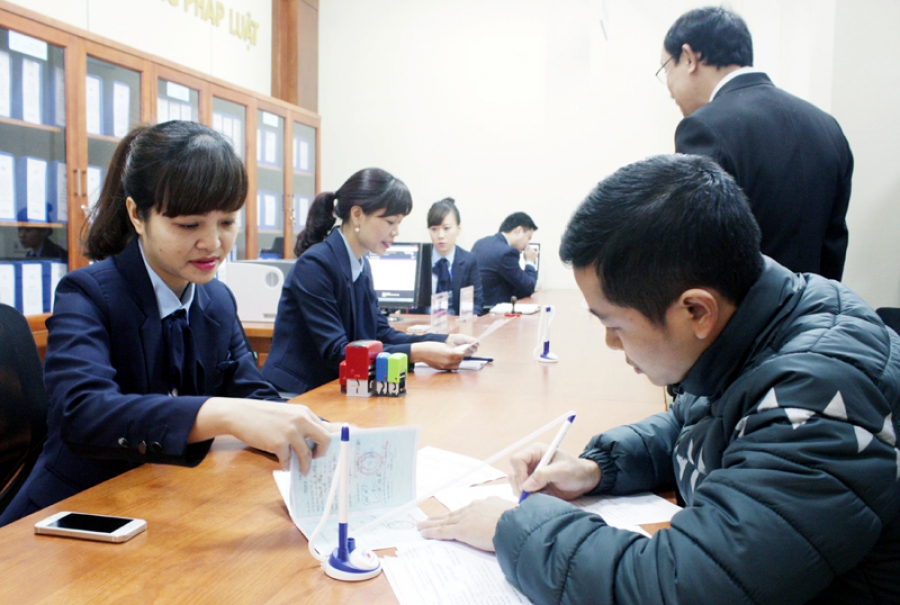 Xin visa Hàn Quốc qua công ty du lịch 2 Công chức Nhà Nước được miễn chứng minh tài chính