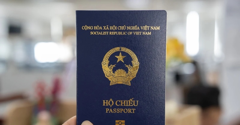 làm hộ chiếu online